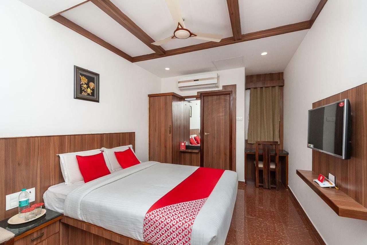 Oyo 29859 Rds Guest House Ambur Eksteriør billede