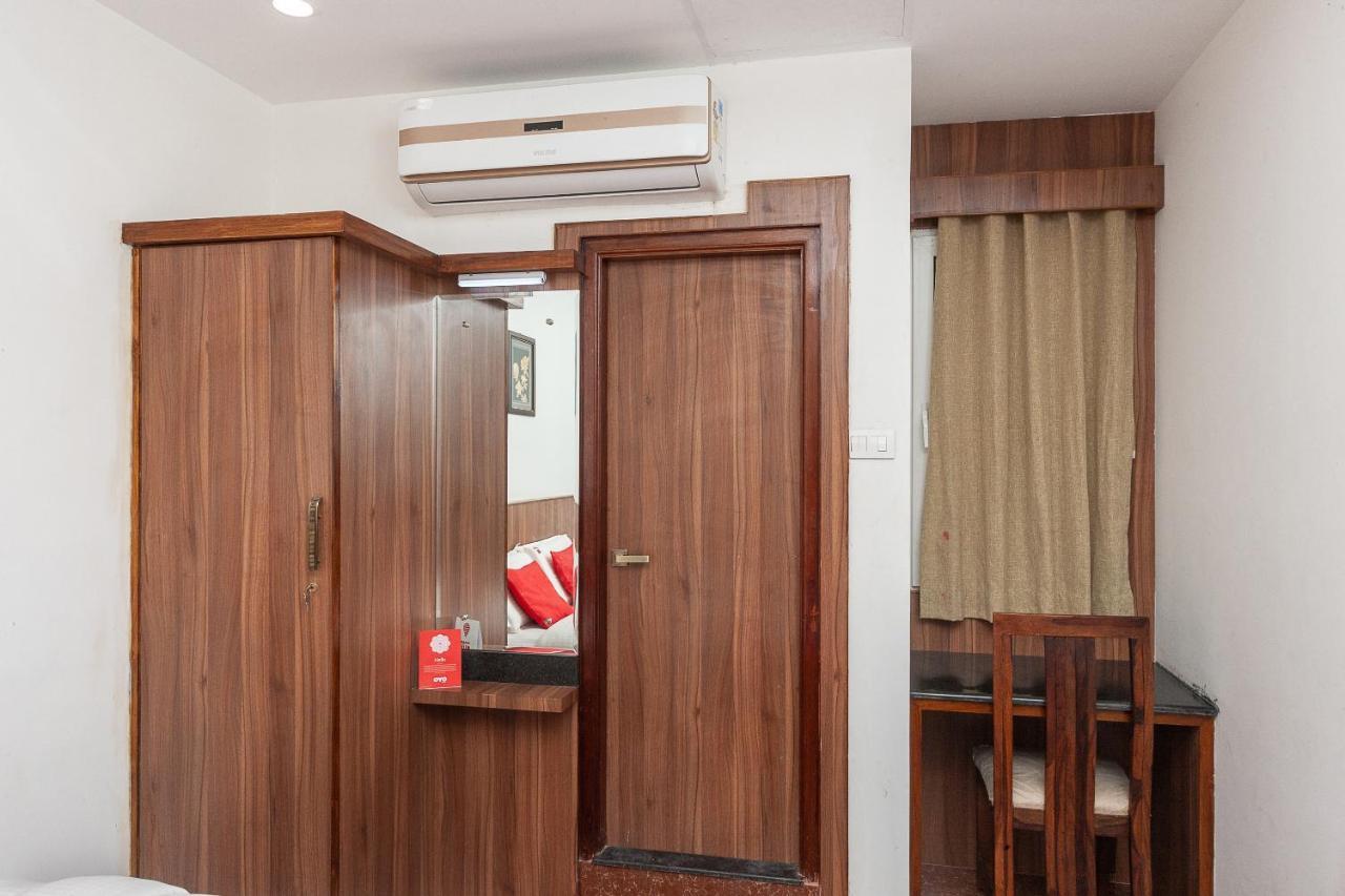 Oyo 29859 Rds Guest House Ambur Eksteriør billede