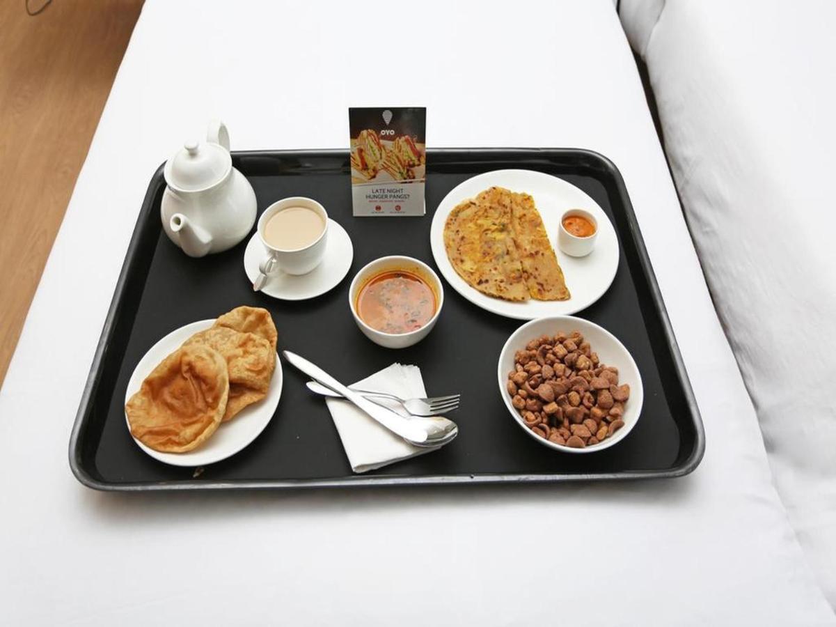 Oyo 29859 Rds Guest House Ambur Eksteriør billede
